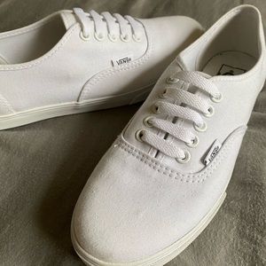 UNISEX white Vans! Worn once!